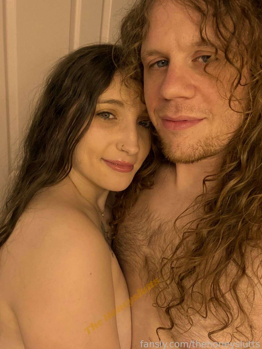 fansly The Honeyslutts profile photo  