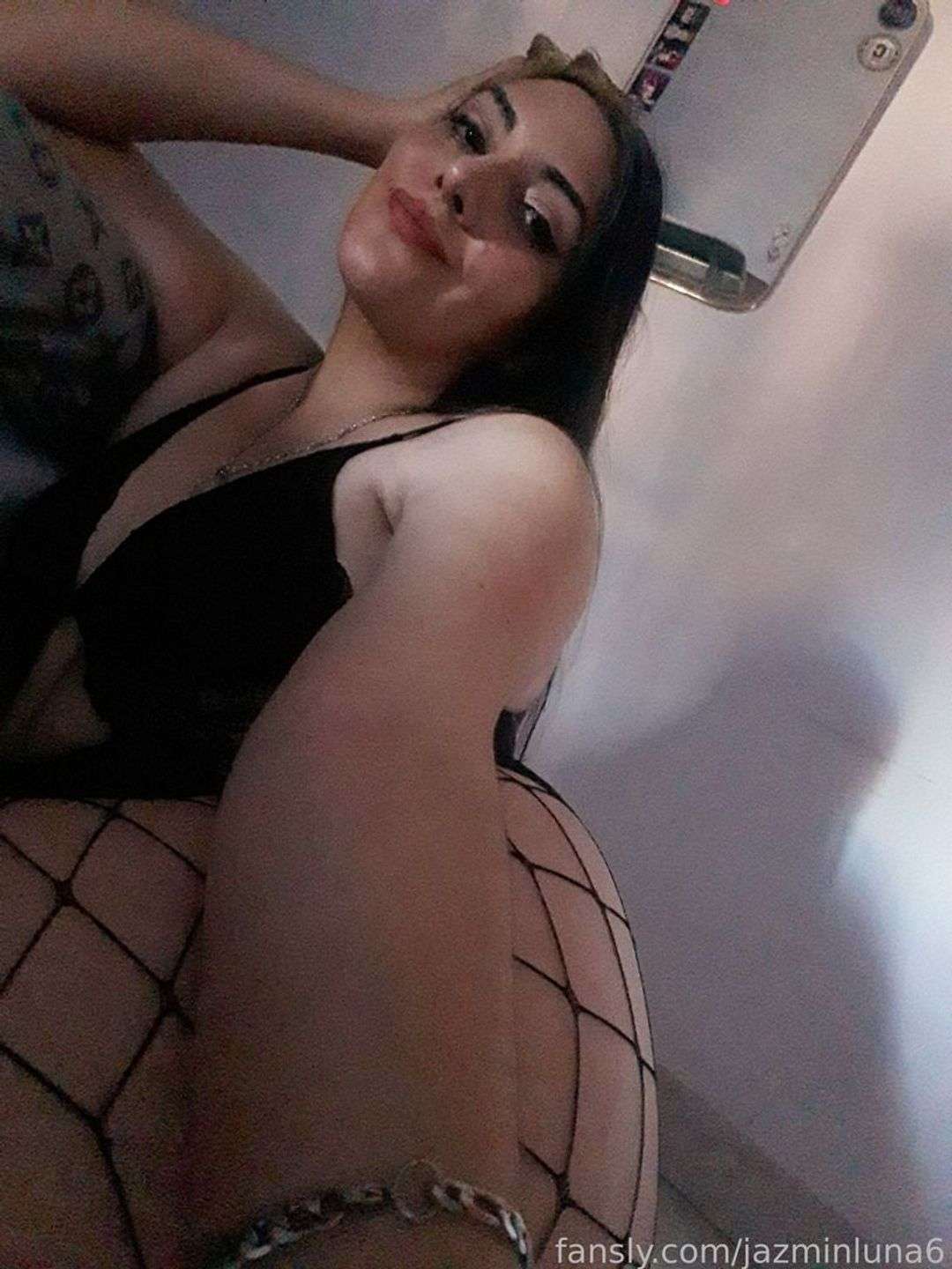 fansly JAZ🍒 Wide hips profile photo  