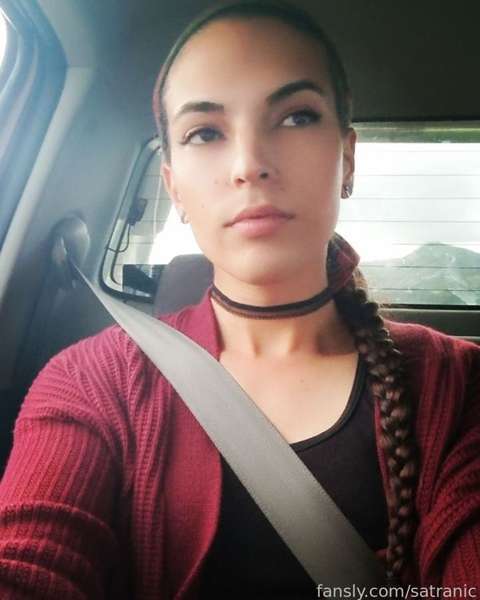 fansly satranic profile photo  