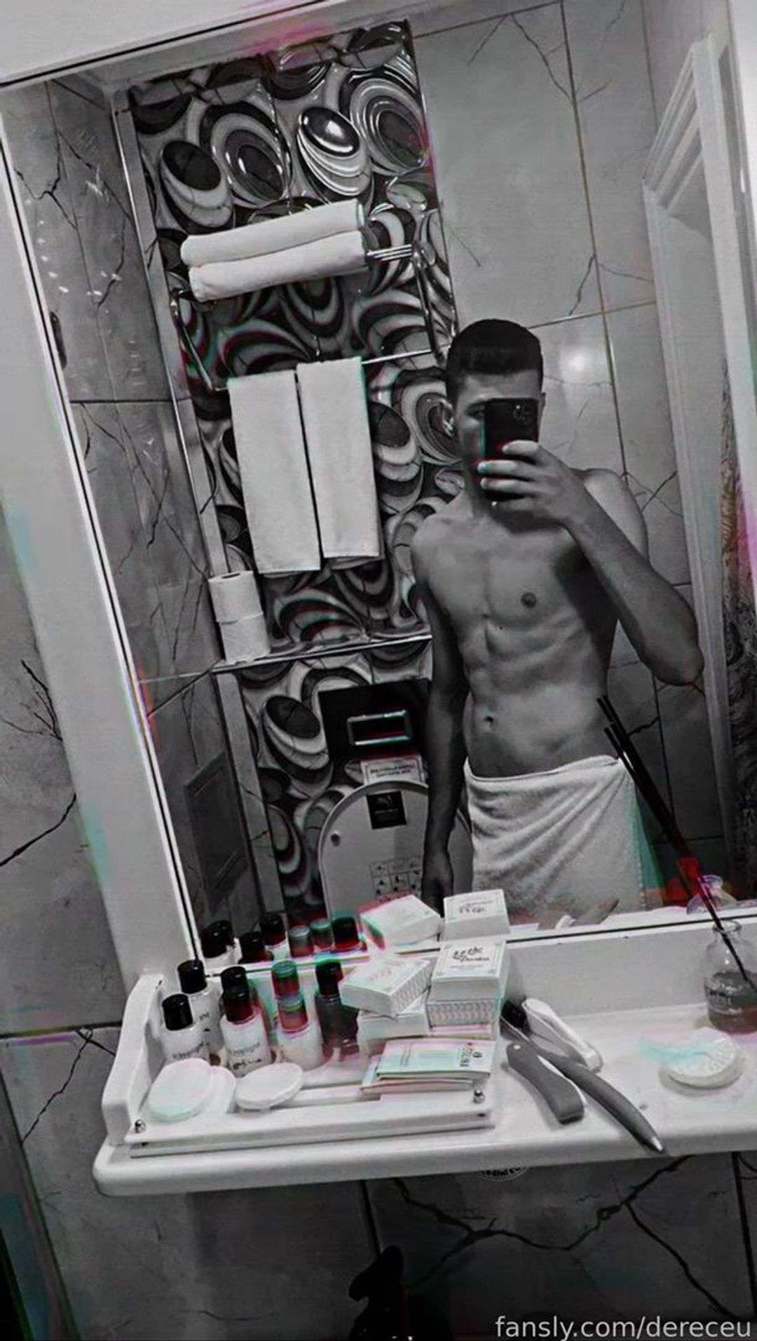 fansly dereceu profile photo  