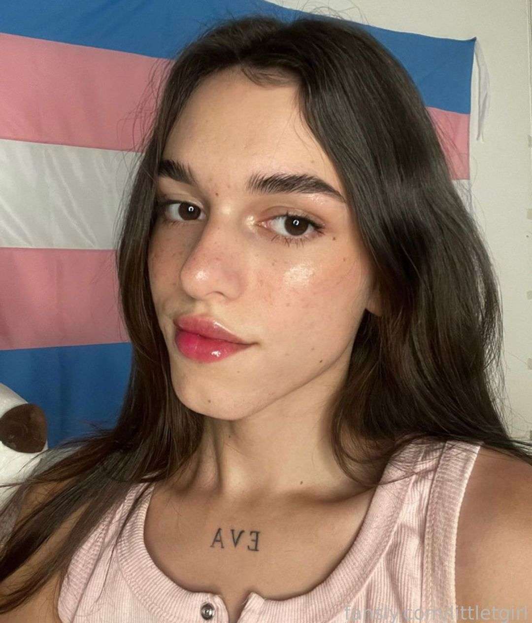 fansly littletgirl profile photo  