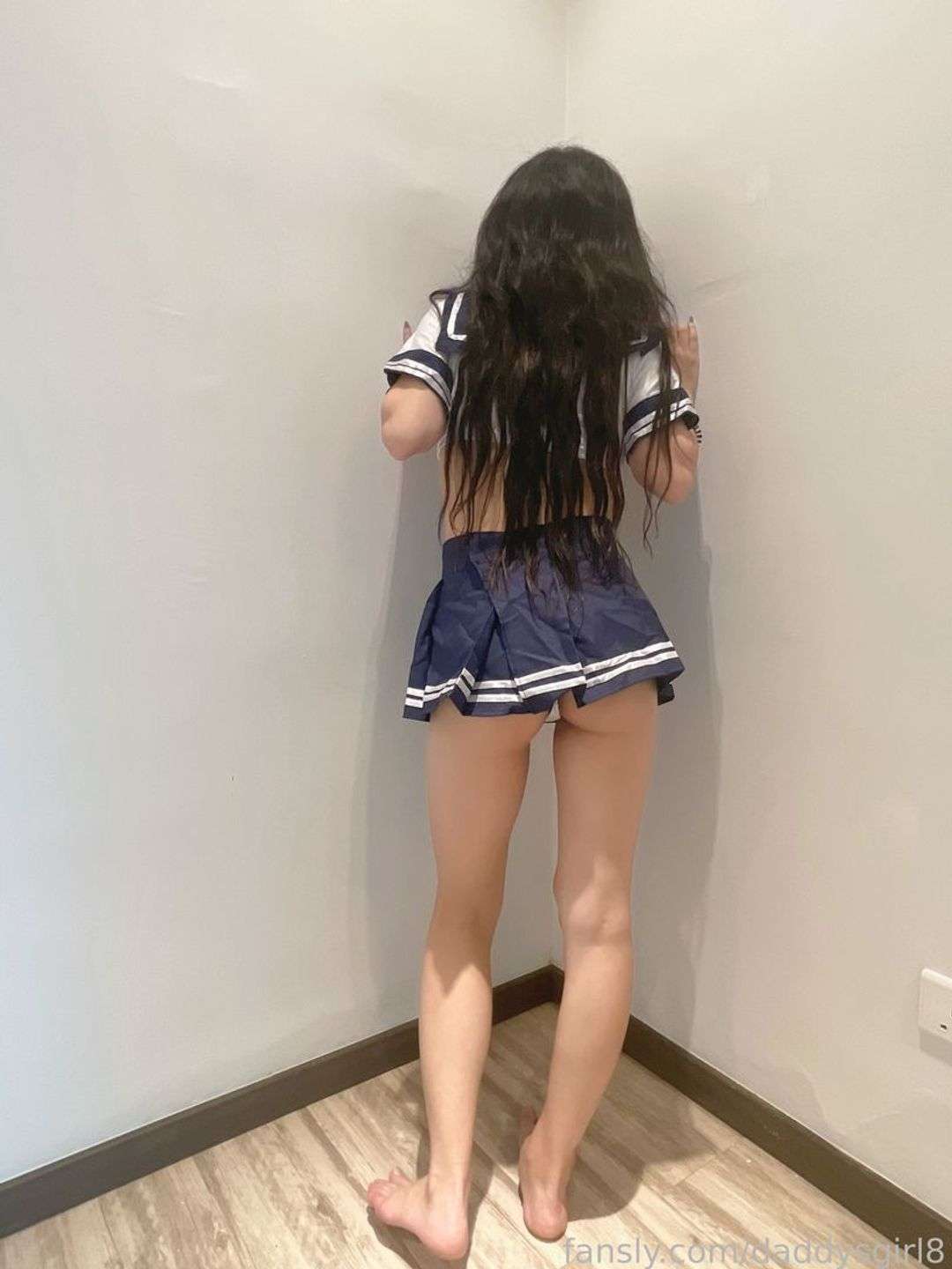 fansly daddysgirl8 profile photo  