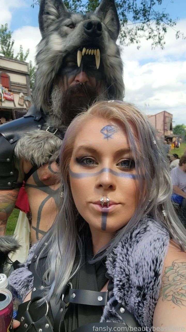fansly beautybeastfaire profile photo  