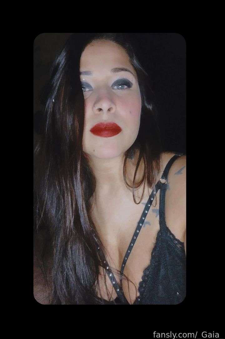 fansly Tattoo Girl❤️‍🔥 profile photo  