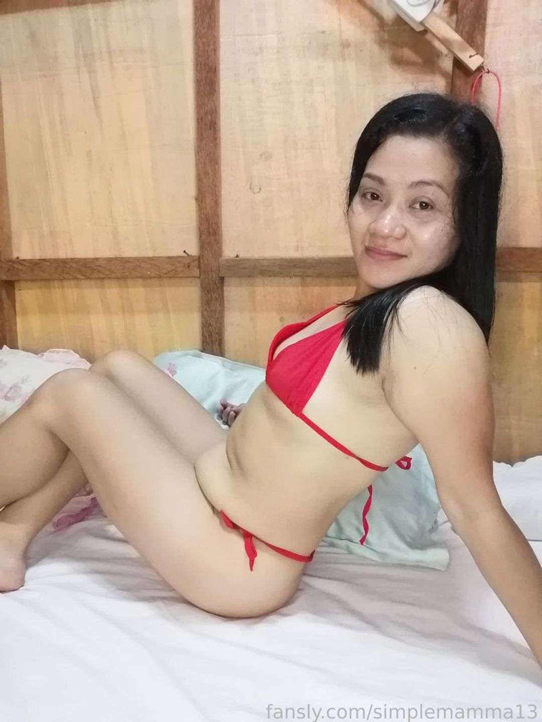 fansly simplemamma13 profile photo  