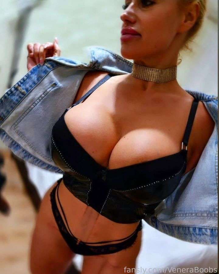 fansly VeneraBoobs profile photo  