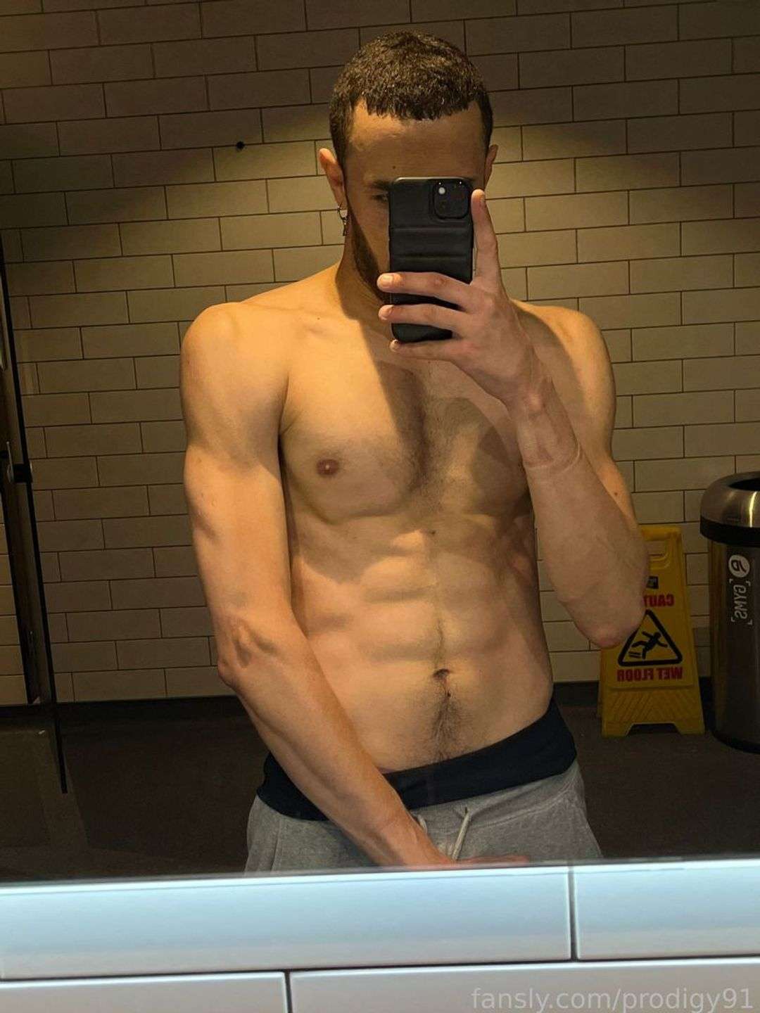 fansly prodigy91 profile photo  