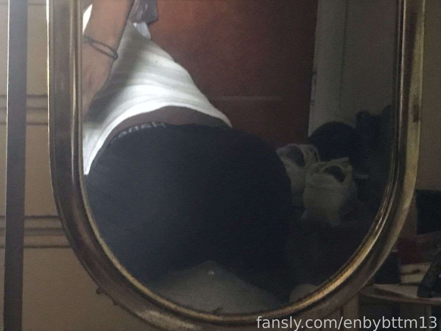 fansly enbybttm13 profile photo  
