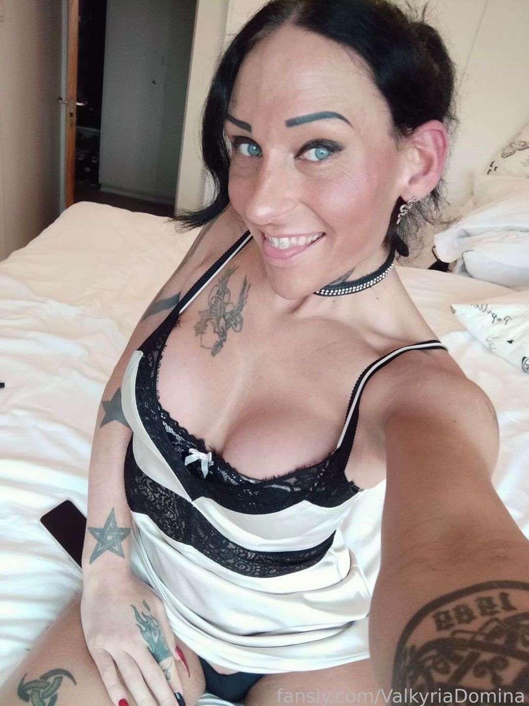 fansly Valkyria Domina profile photo  