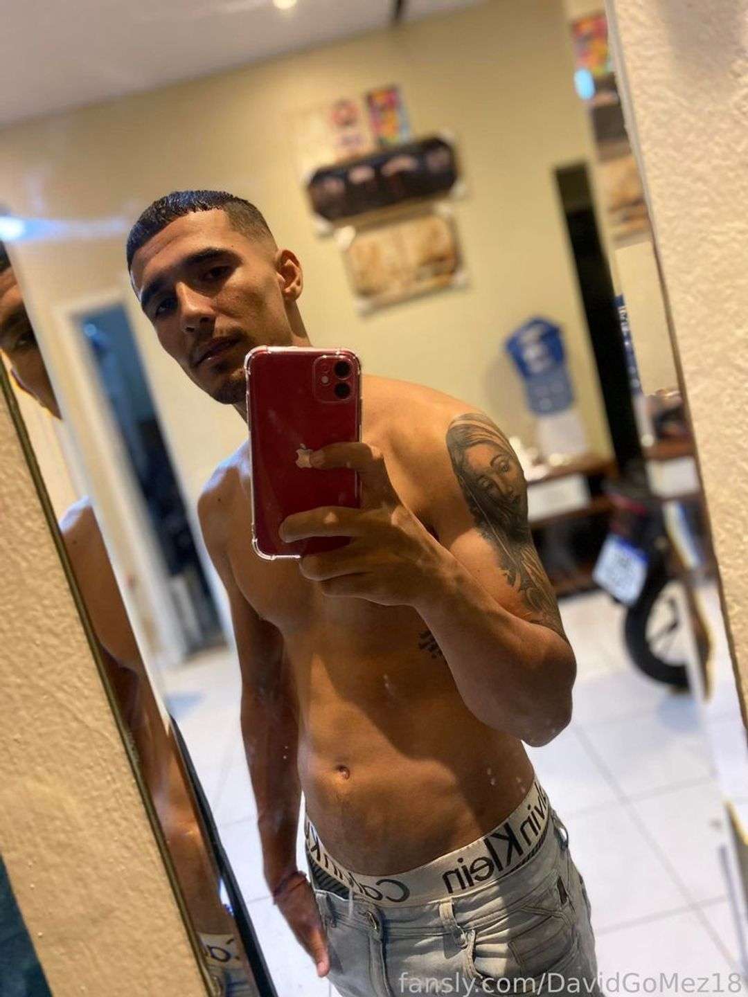 fansly DavidGoMez18 profile photo  