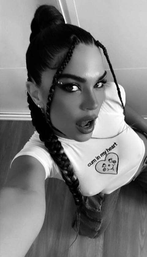 fansly sironinena profile photo  