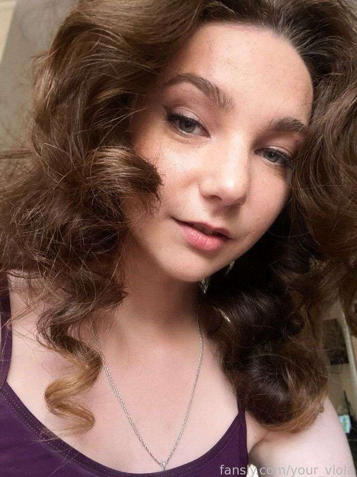 fansly Viola profile photo  