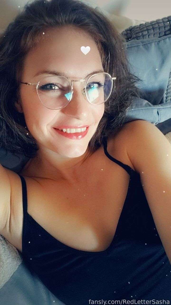 fansly RedLetterSasha profile photo  