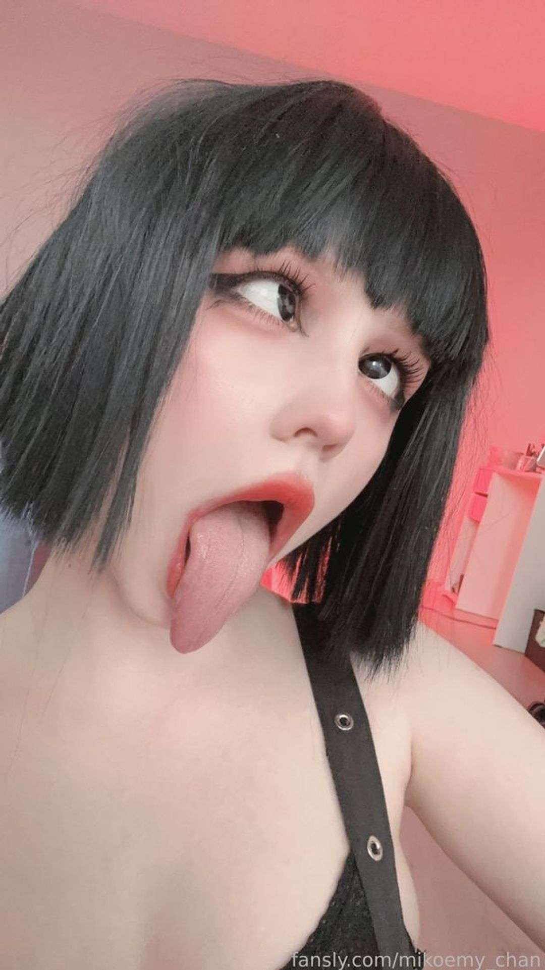 fansly mikoemy profile photo  