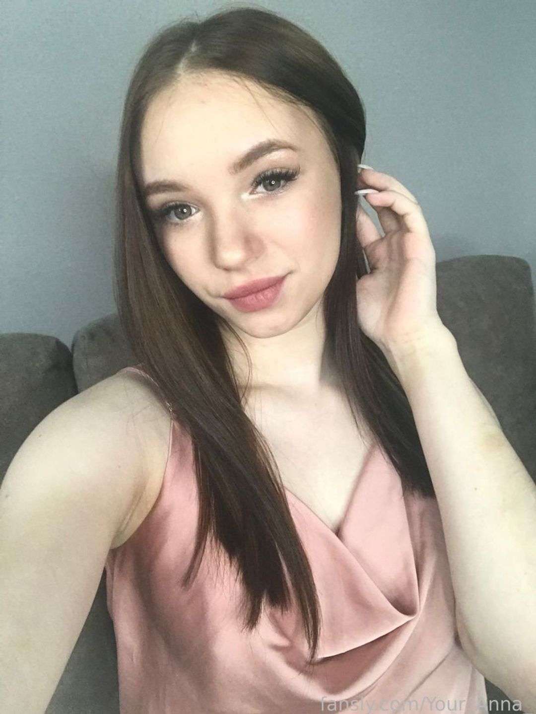 fansly Your_Anna_ profile photo  
