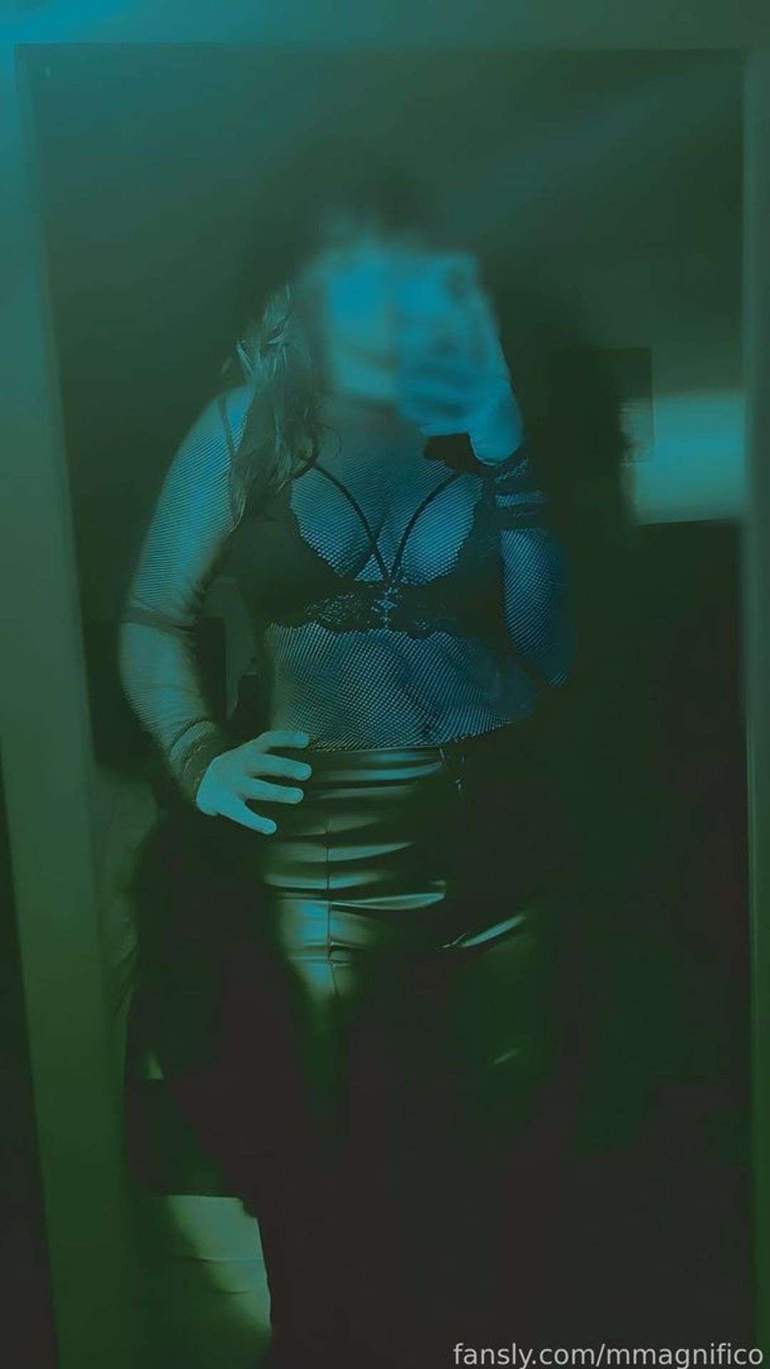 fansly magnifico profile photo  