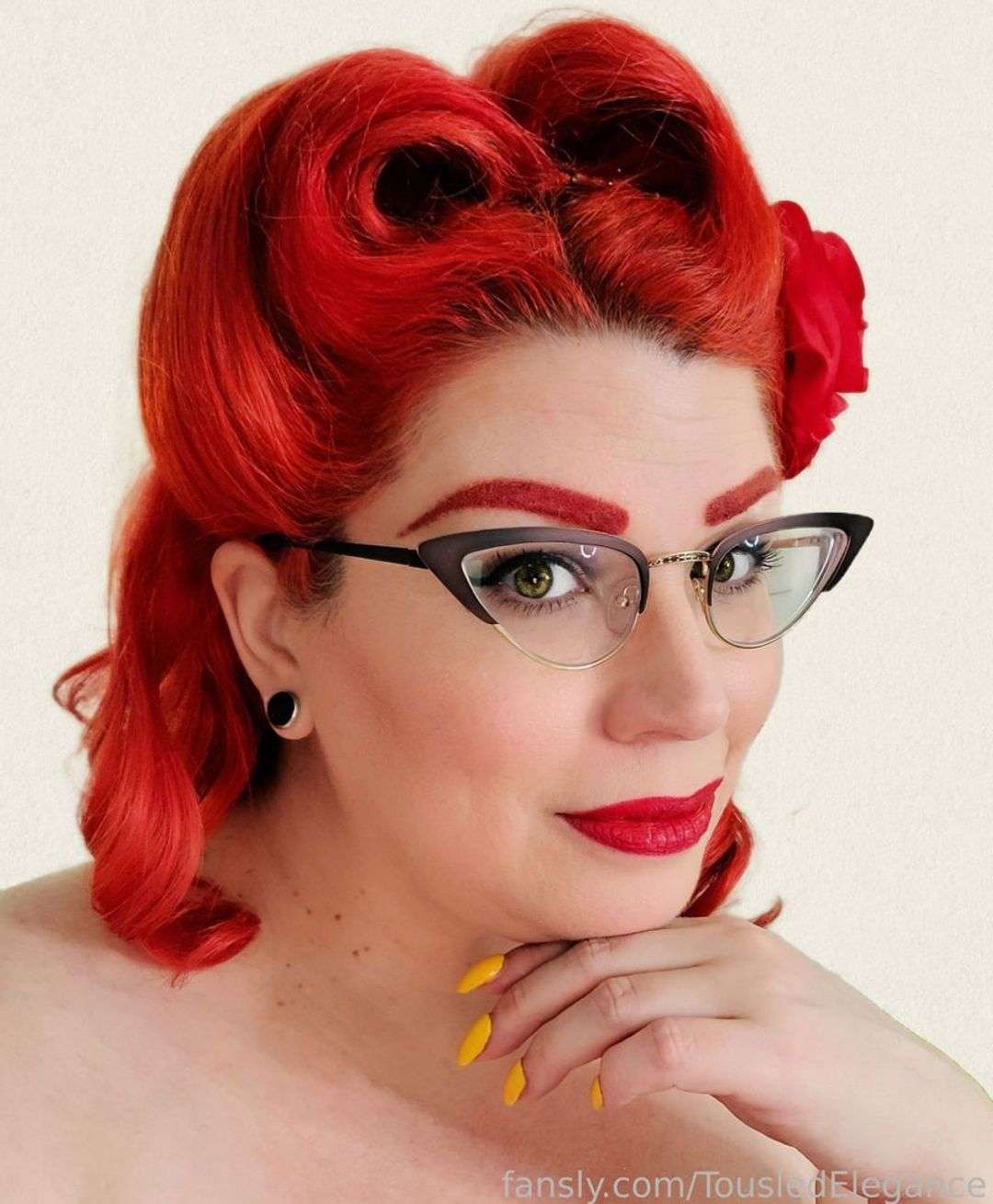 fansly TousledElegance profile photo  