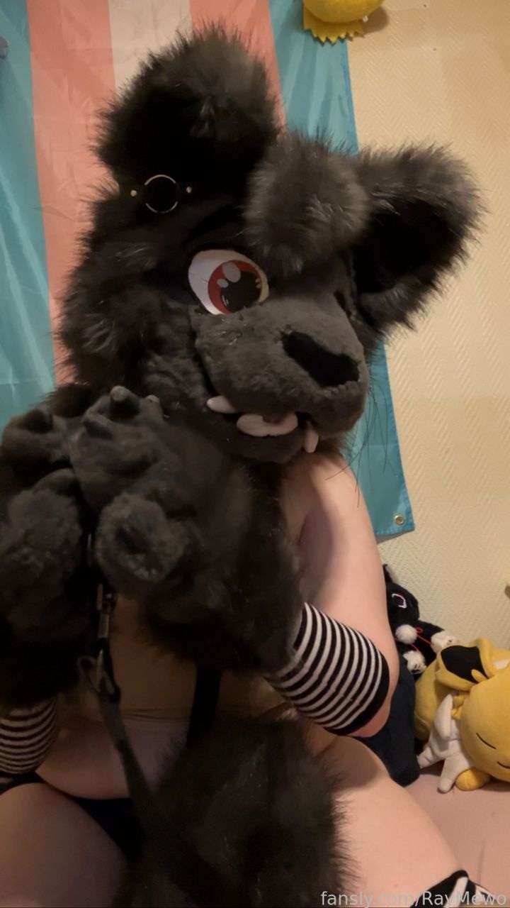 fansly Mewo profile photo  