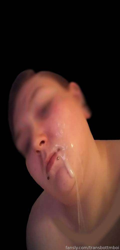 fansly Transbottmboi profile photo  