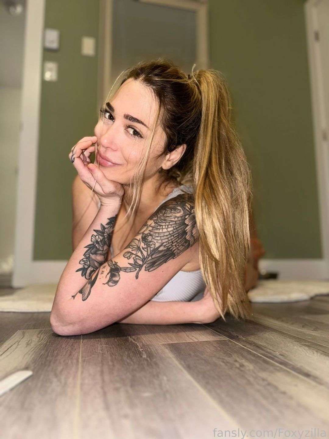 fansly Foxyzilla profile photo  