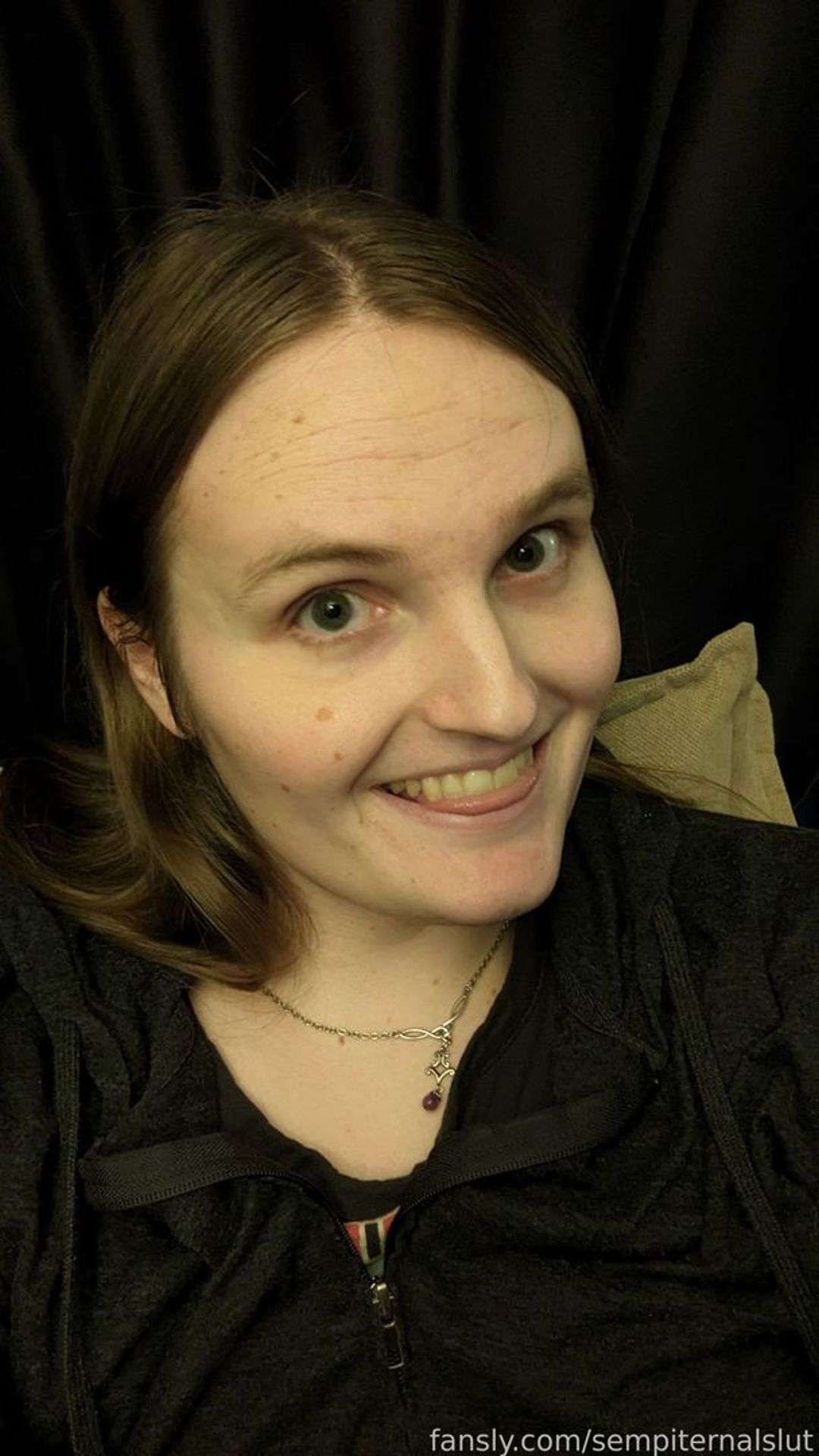 fansly Eve profile photo  