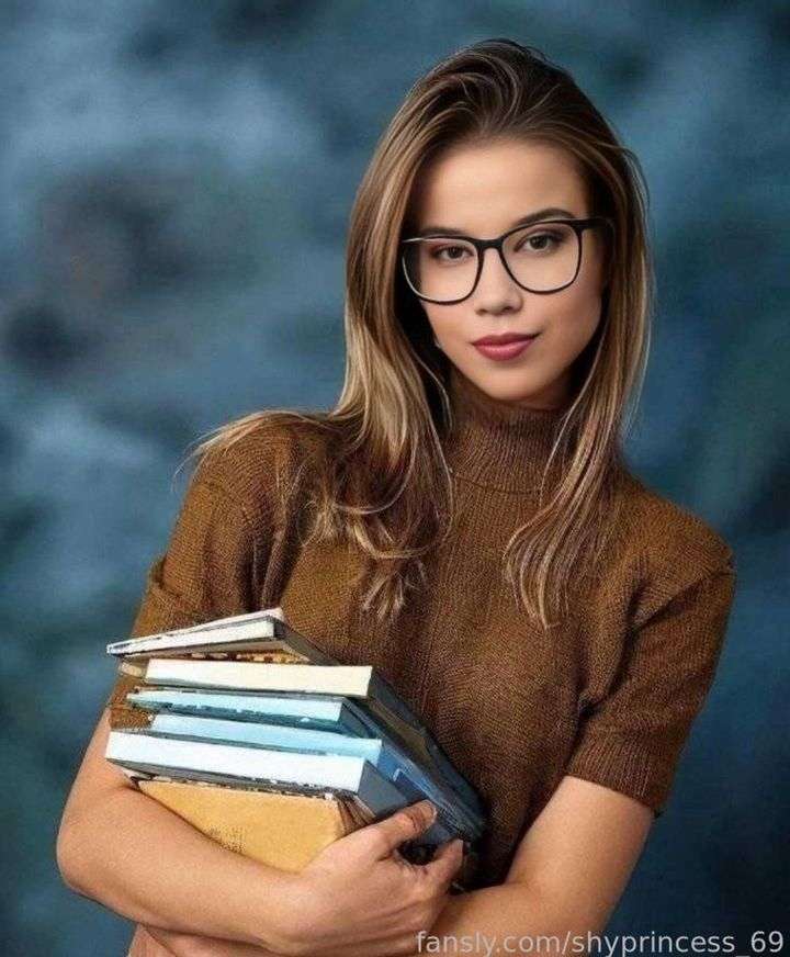 fansly Mikka profile photo  