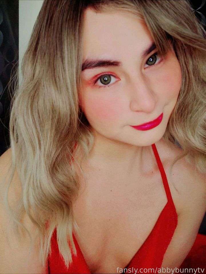 fansly Abby Bunny TV profile photo  