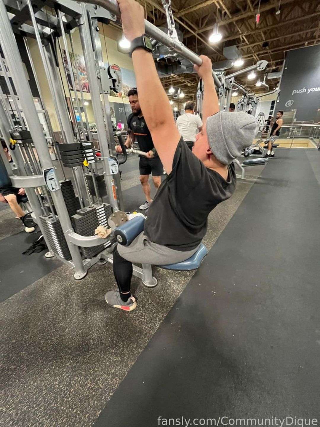 fansly CommunityDique profile photo  