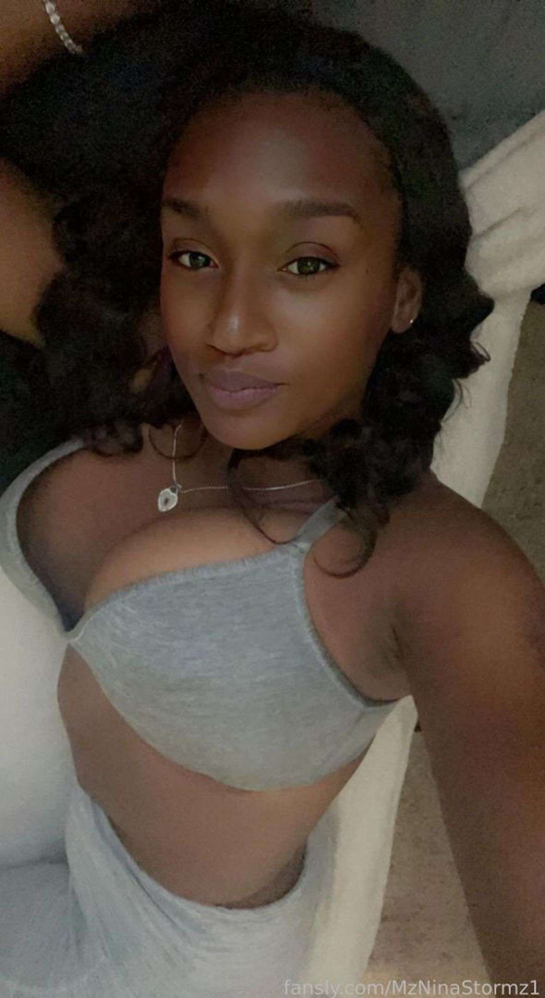fansly MzNinaStormz1 profile photo  