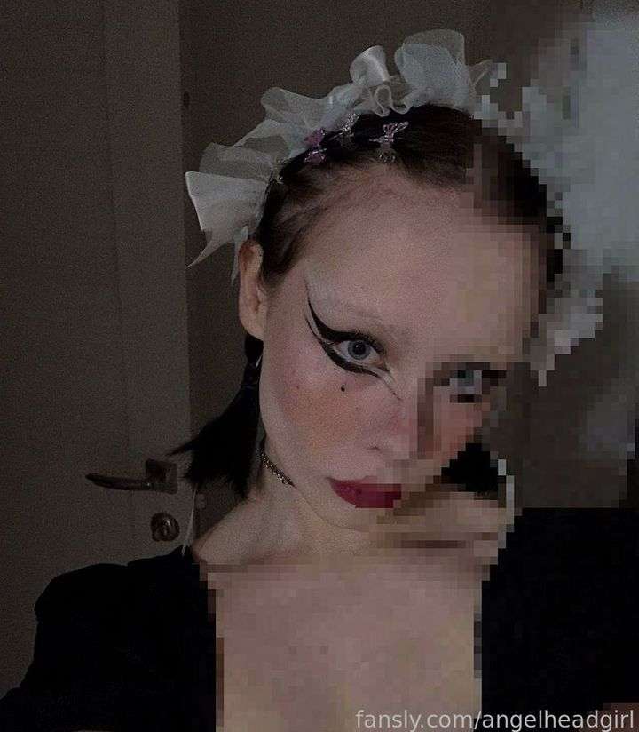 fansly angelheadgirl profile photo  