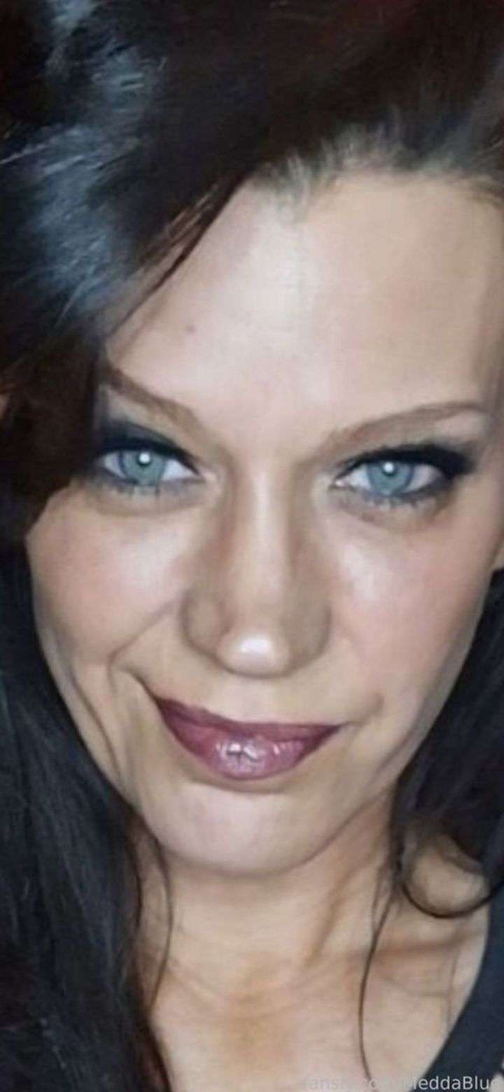 fansly MeddaBlue profile photo  