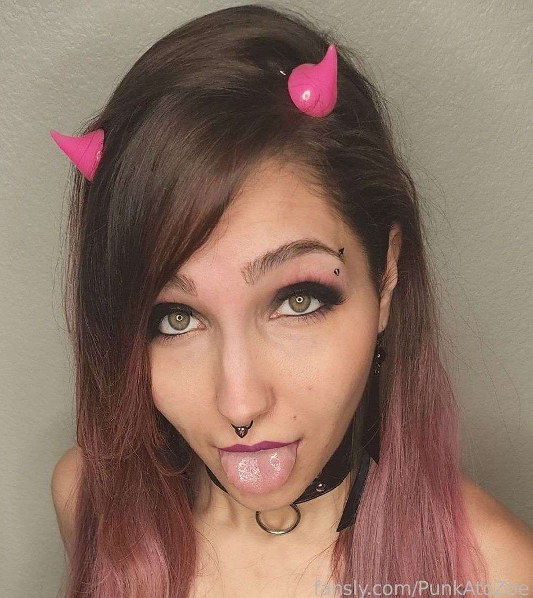 fansly PunkAtoZoe profile photo  