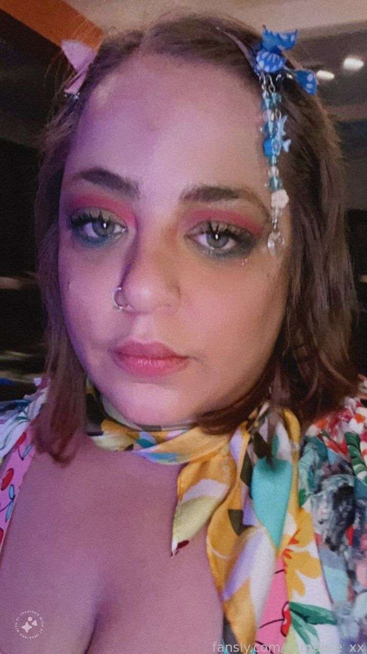 fansly Maisie profile photo  