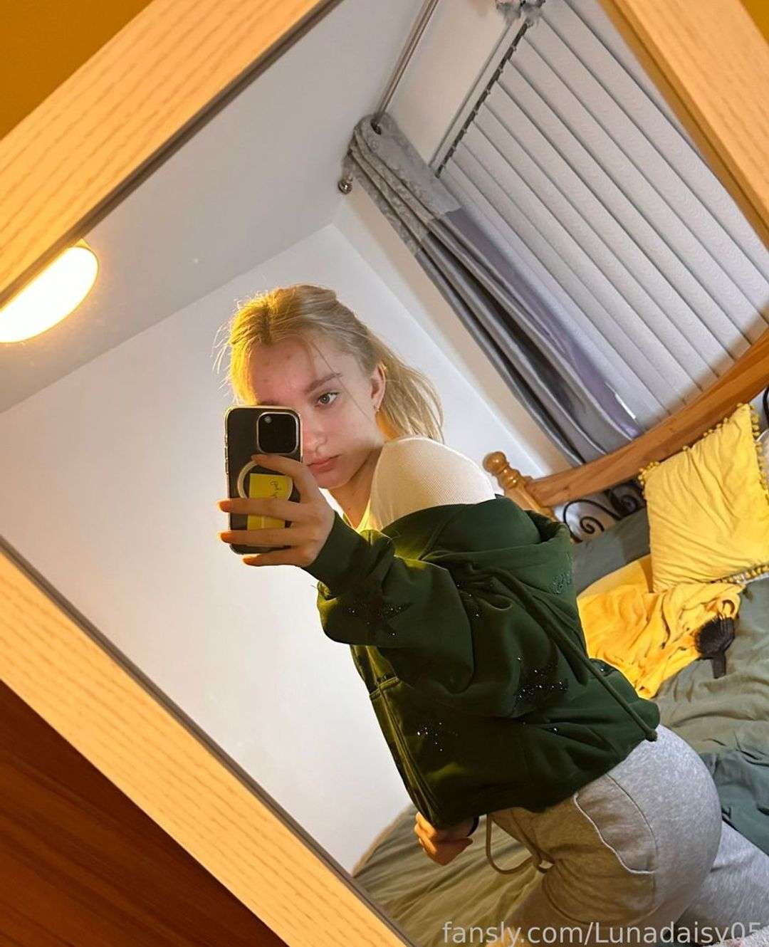 fansly Lunadaisy05 profile photo  