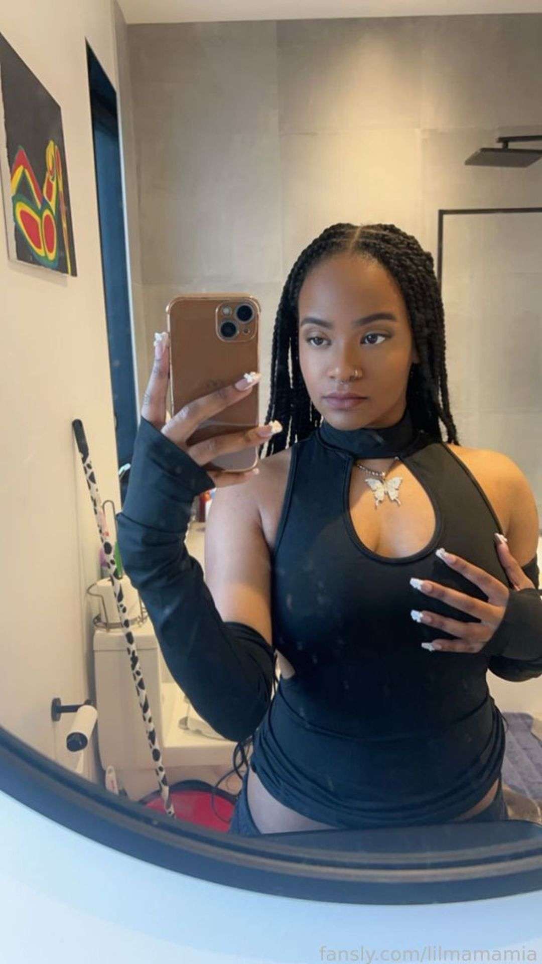 fansly lilmamamia profile photo  