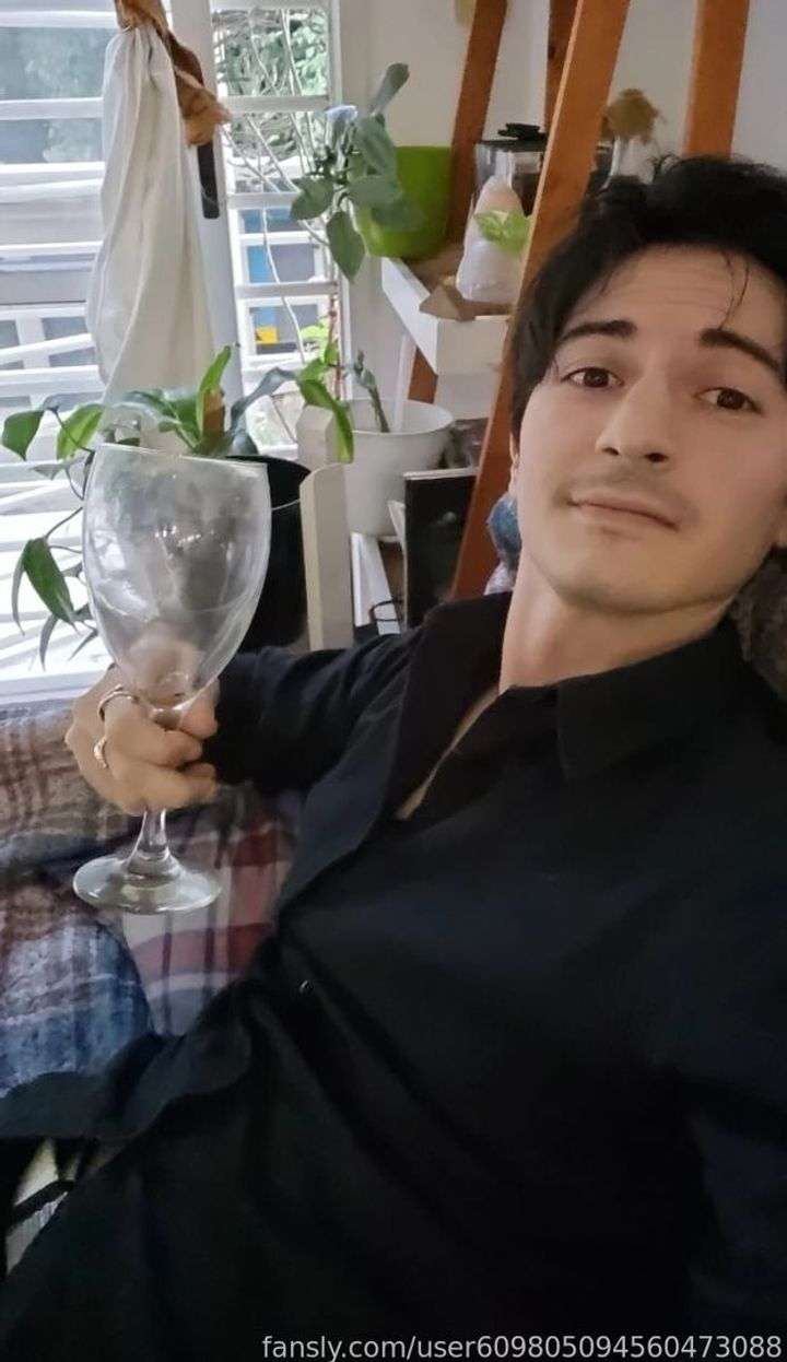 fansly matiasbiscione profile photo  