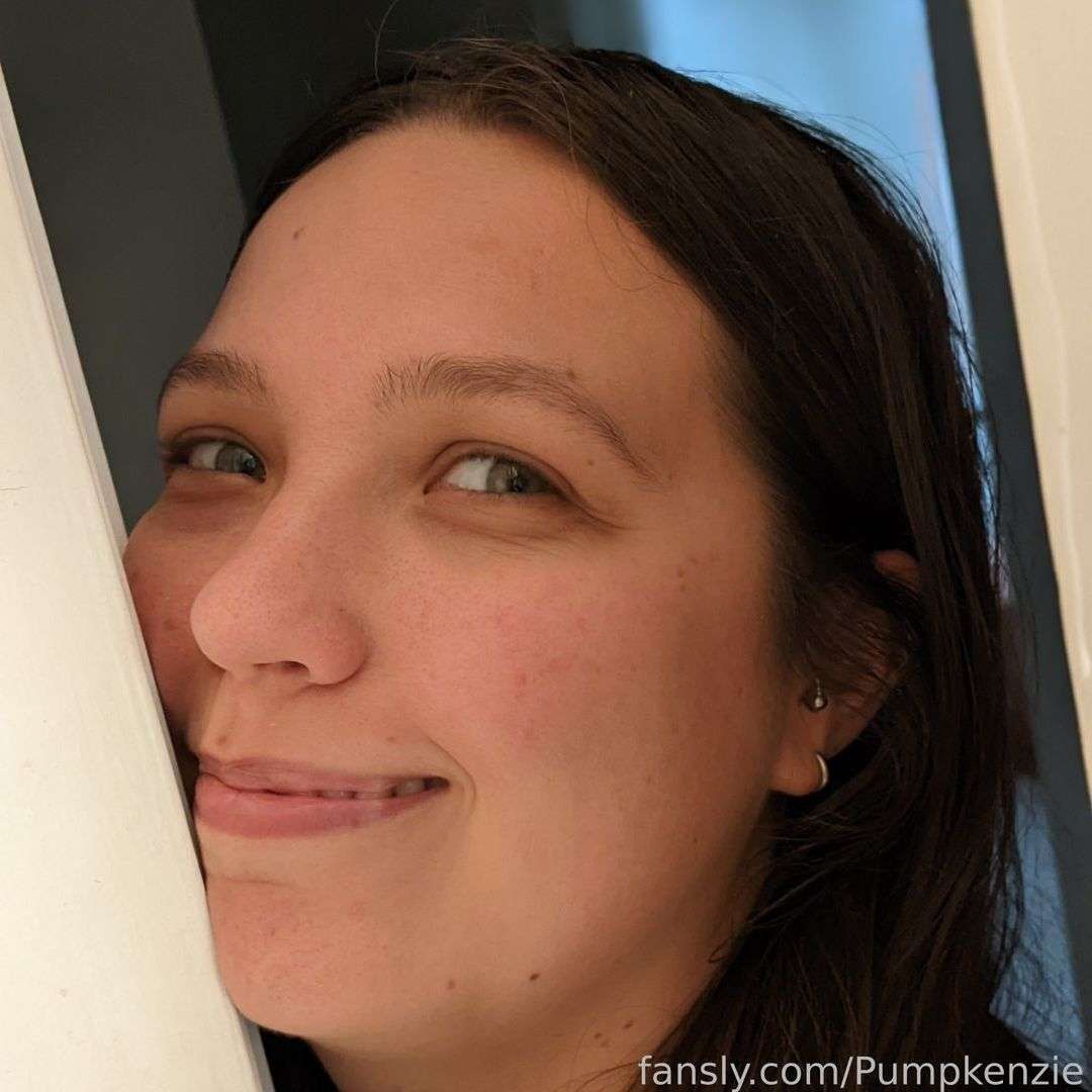fansly Laura Pumpkenzie profile photo  