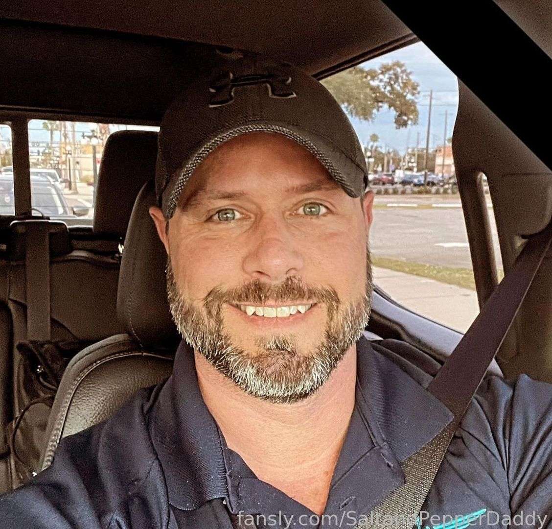 fansly SaltandPepperDaddy profile photo  