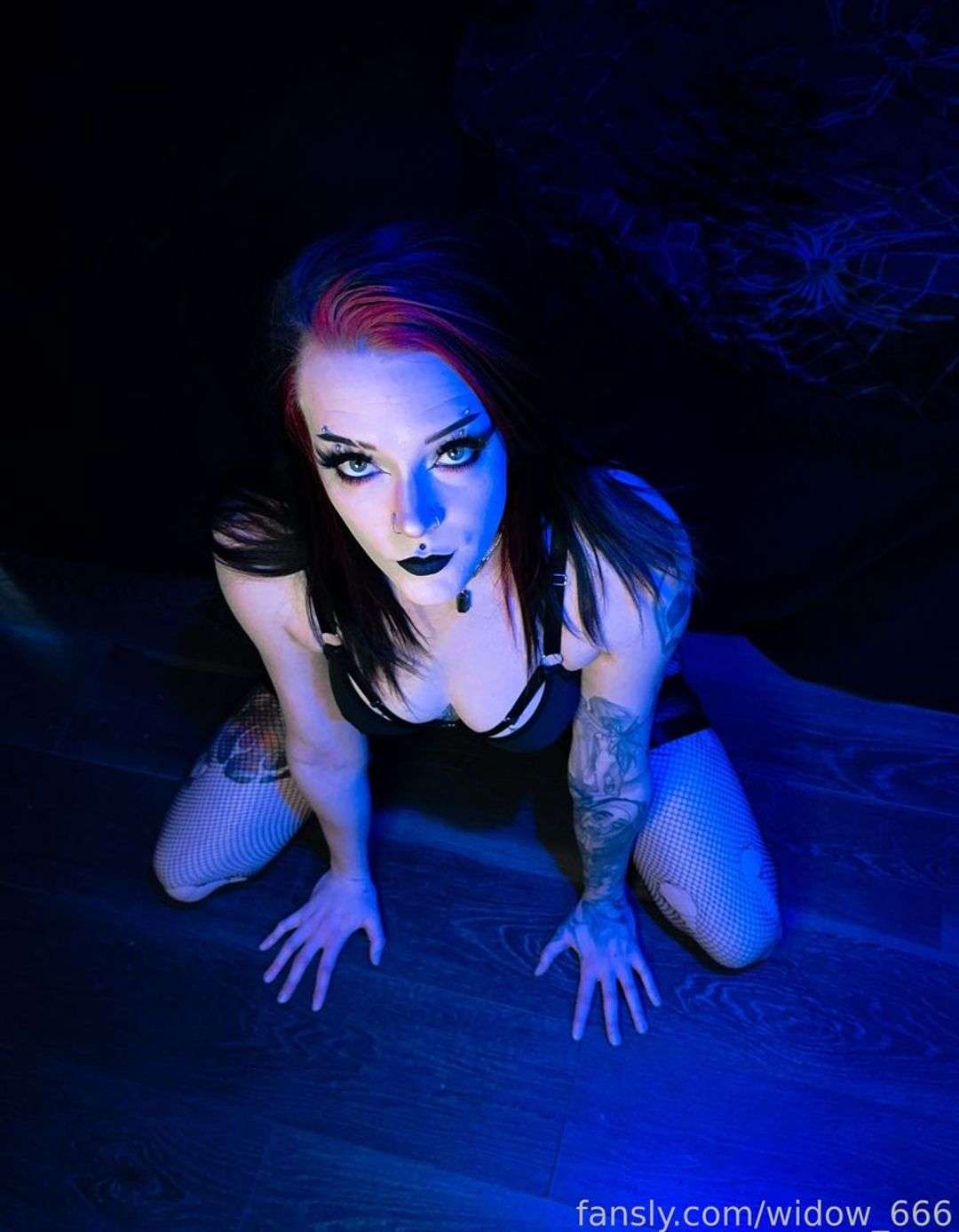 fansly widow_666 profile photo  