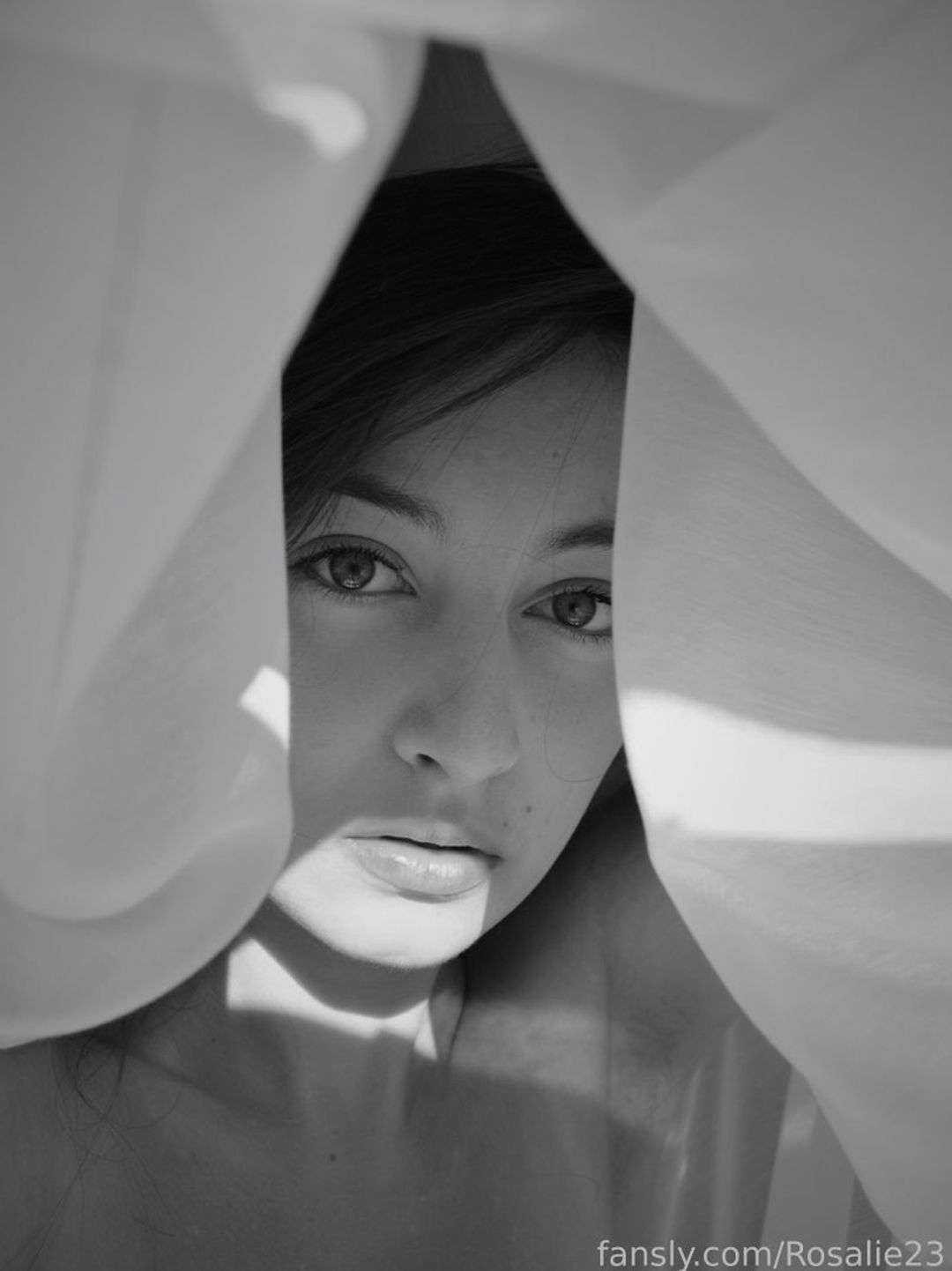 fansly Rosalie profile photo  