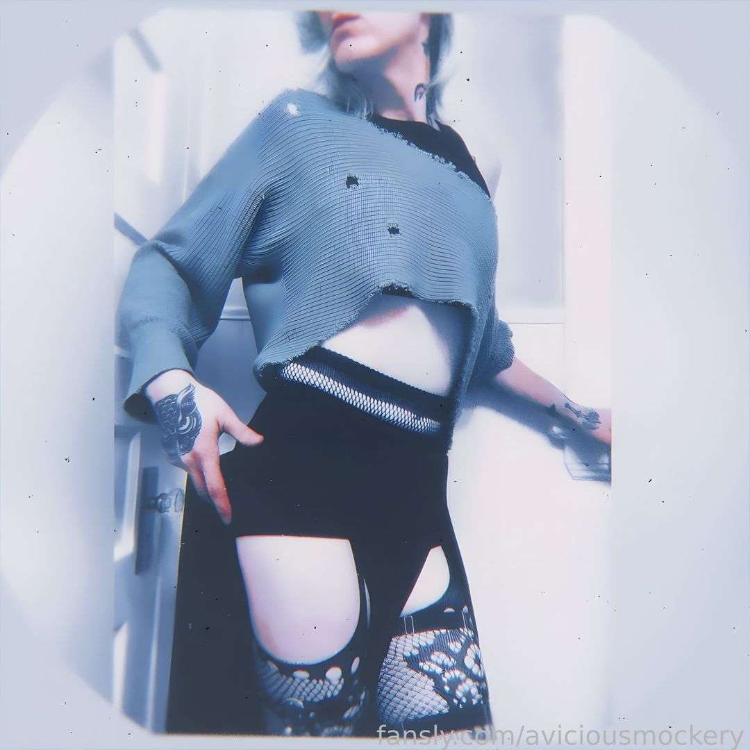 fansly aviciousmockery profile photo  