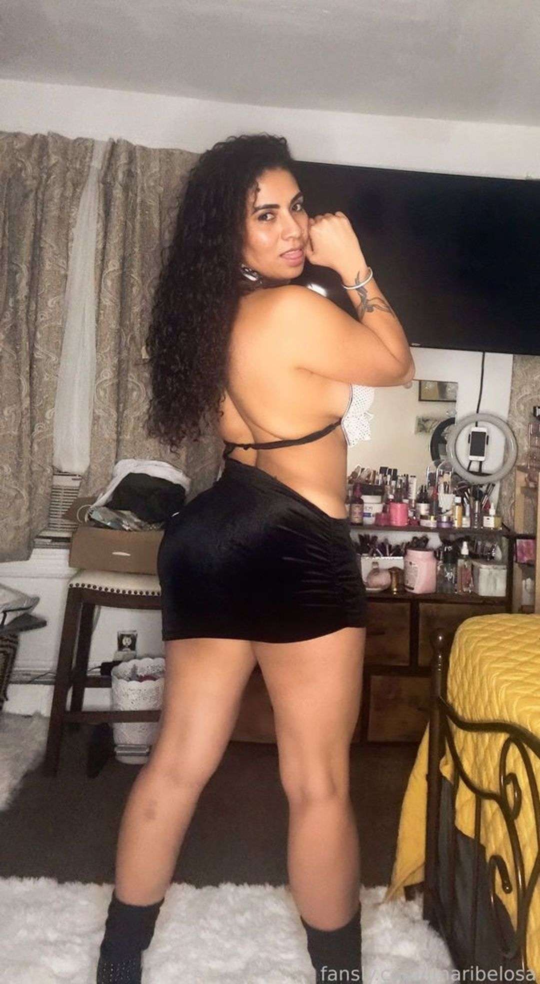 fansly lmaribelosa profile photo  