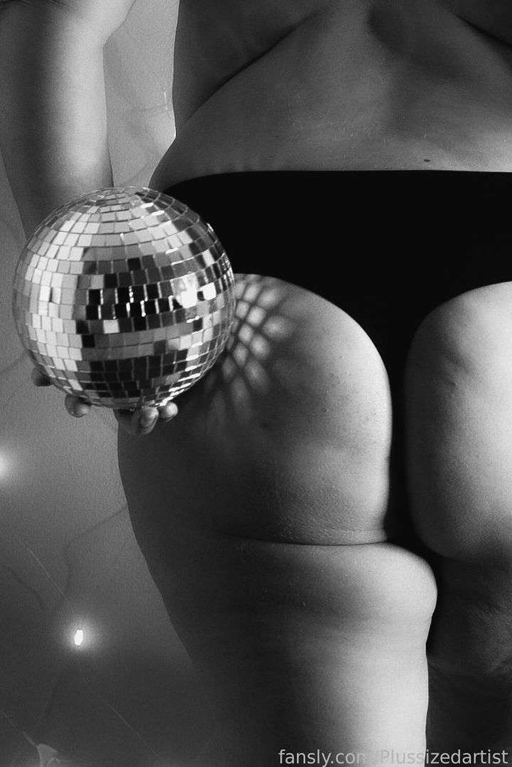 fansly Plus Sized Artist profile photo  