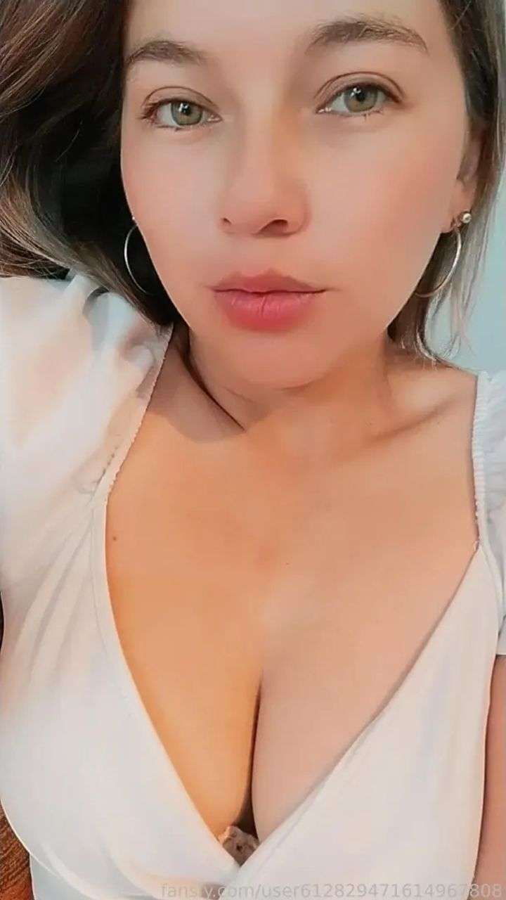 fansly Maguii profile photo  