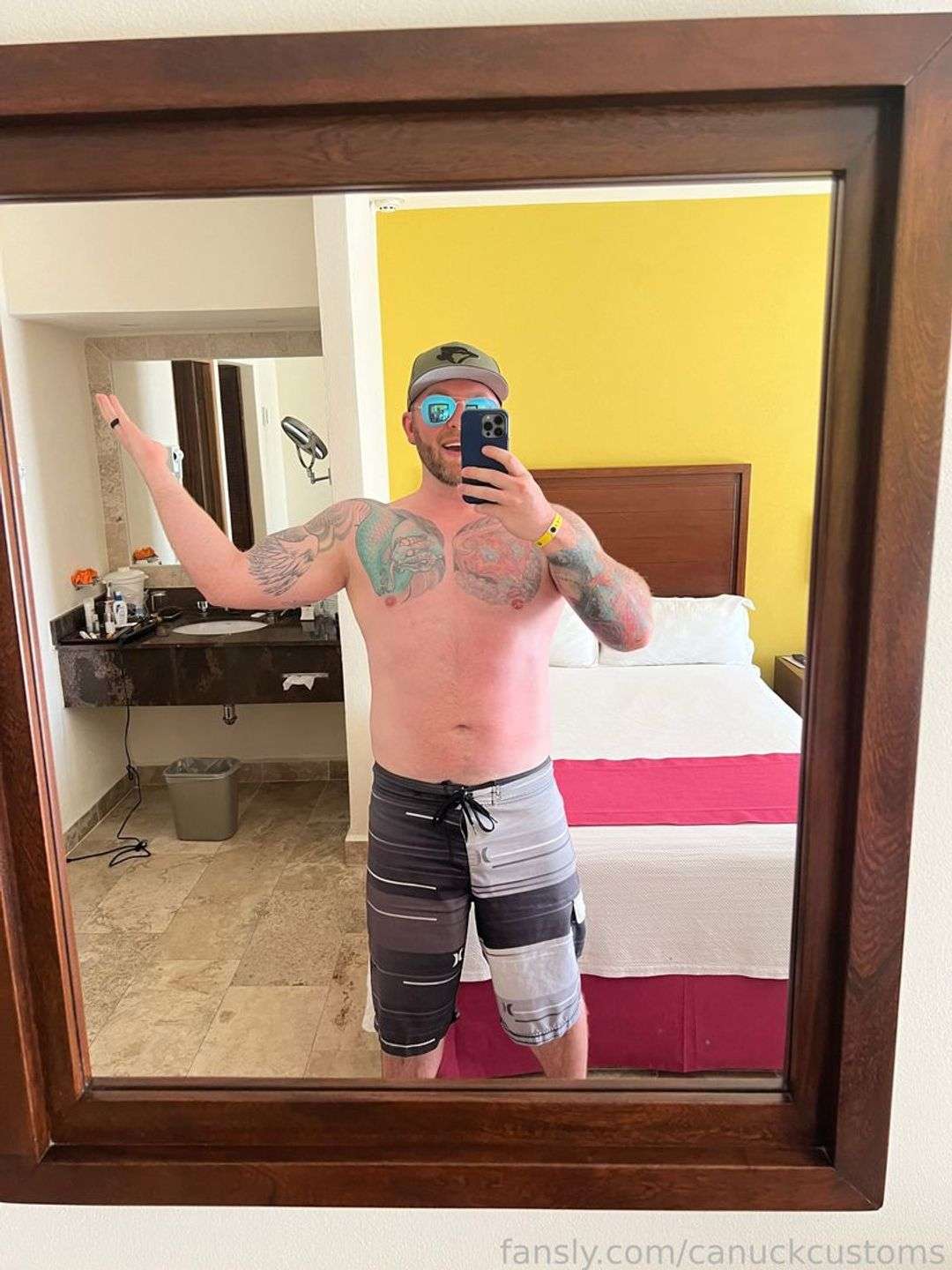 fansly CanuckCustoms profile photo  