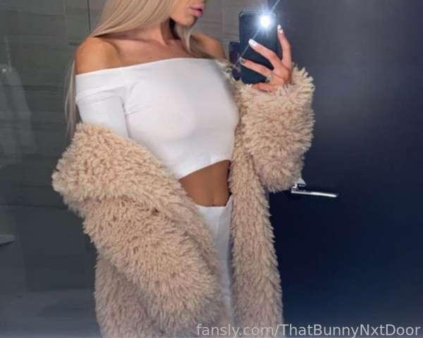 fansly ThatBunnyNxtDoor profile photo  