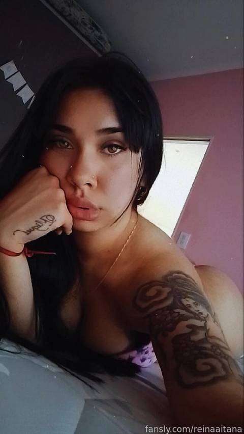 fansly reinaaitana profile photo  