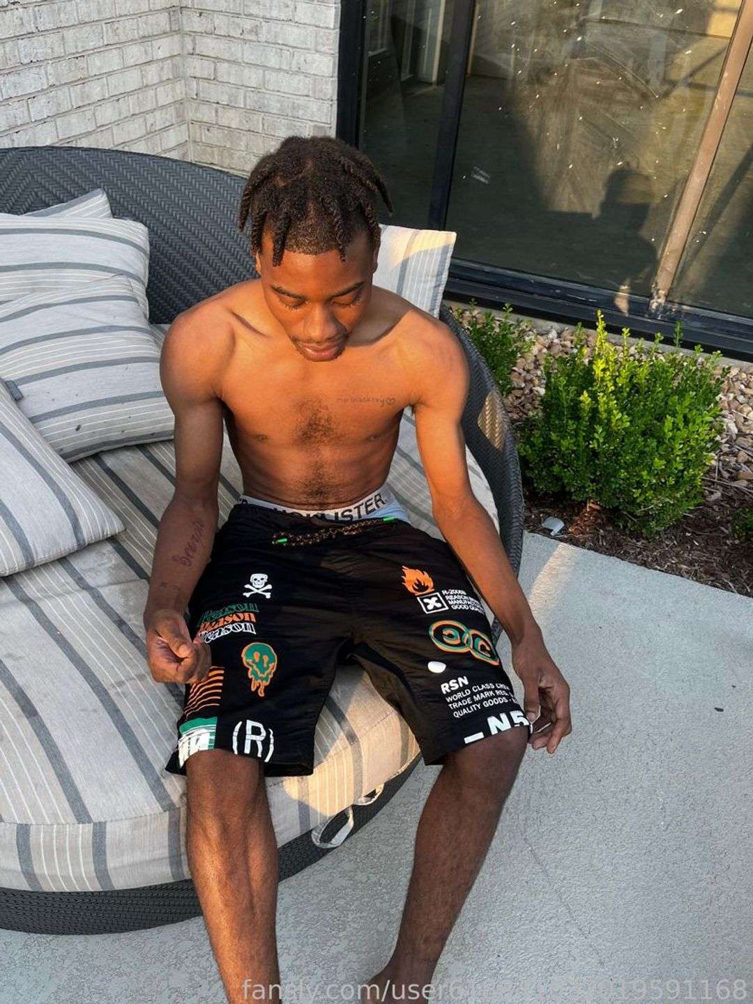fansly roy3x profile photo  