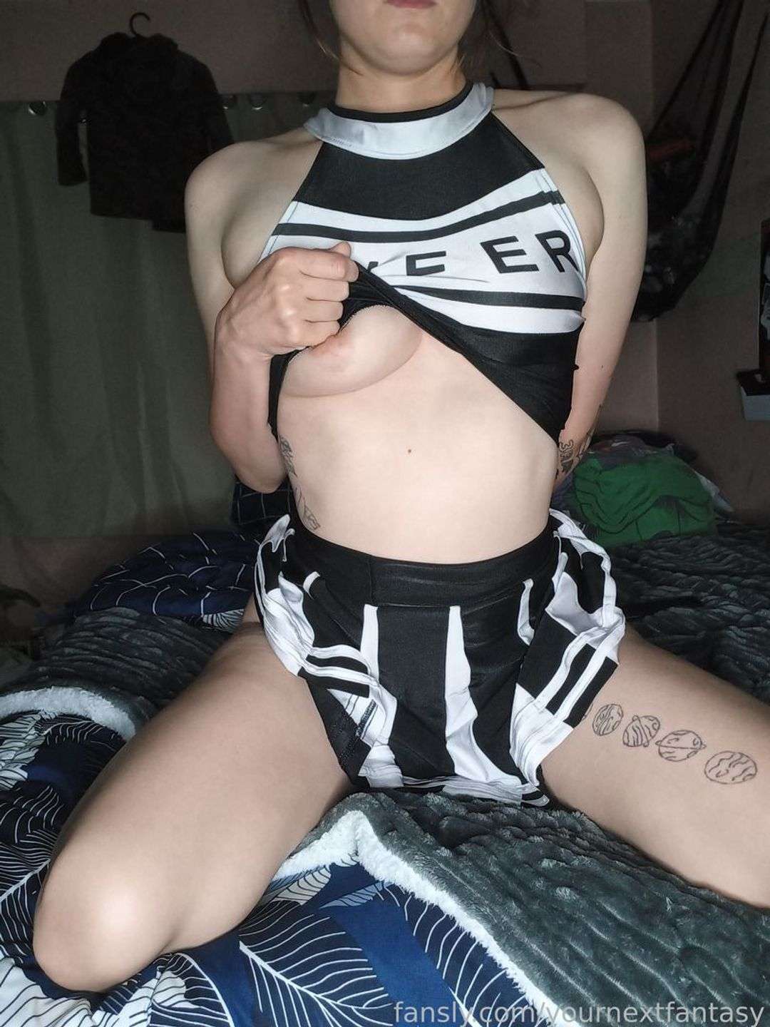 fansly yournextfantasy profile photo  