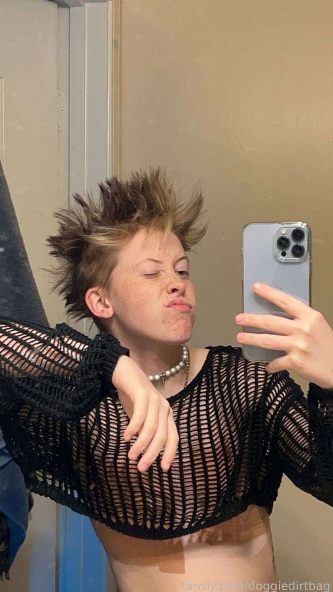 fansly doggiedirtbag profile photo  